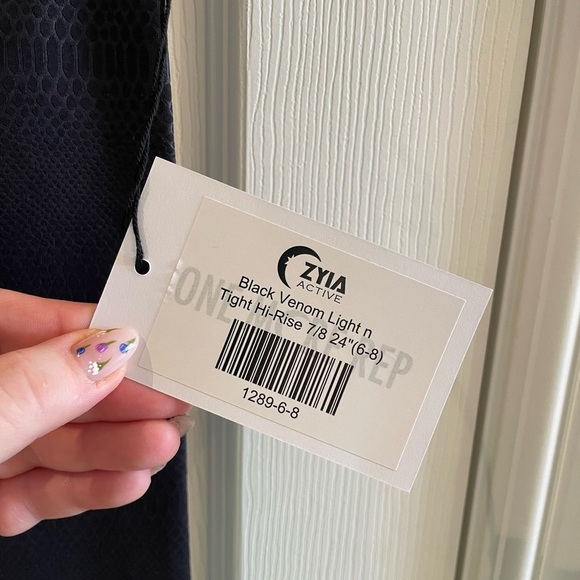 Black textured Zyia leggings - Picture 4 of 6